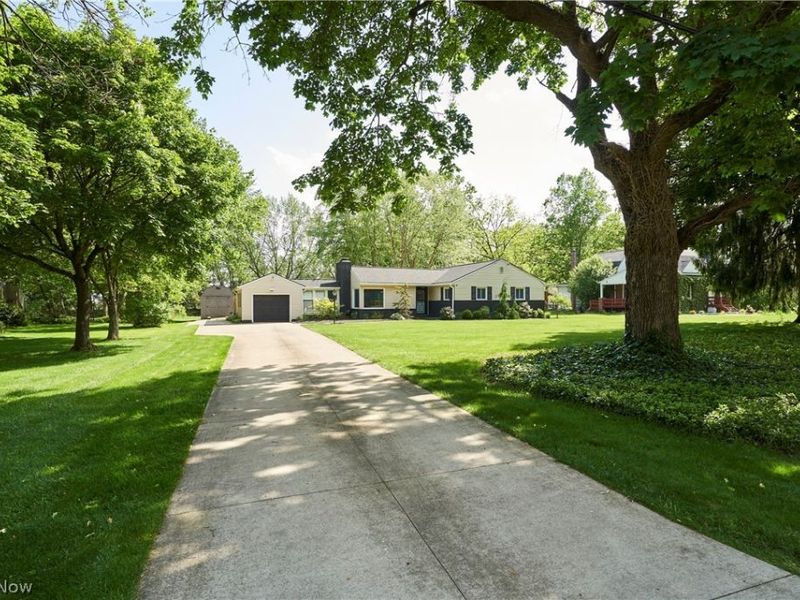 3418 Montrose Avenue, Akron, OH 44333 Photo 24