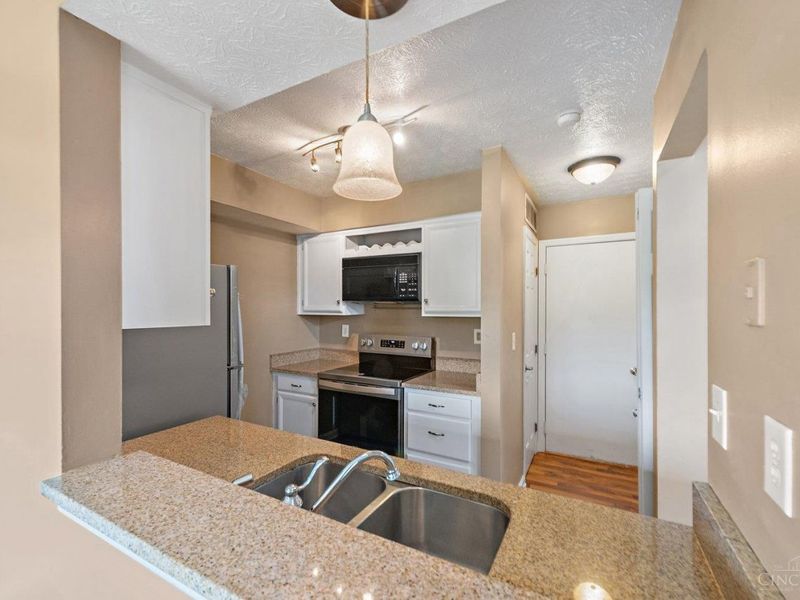 5194 Bay Pointe Drive, Mason, OH 45040 Photo 6