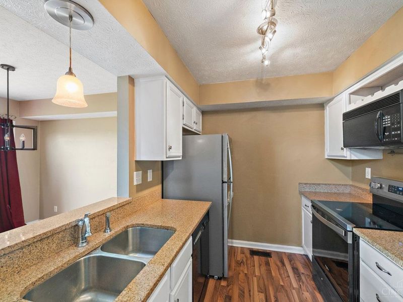 5194 Bay Pointe Drive, Mason, OH 45040 Photo 9