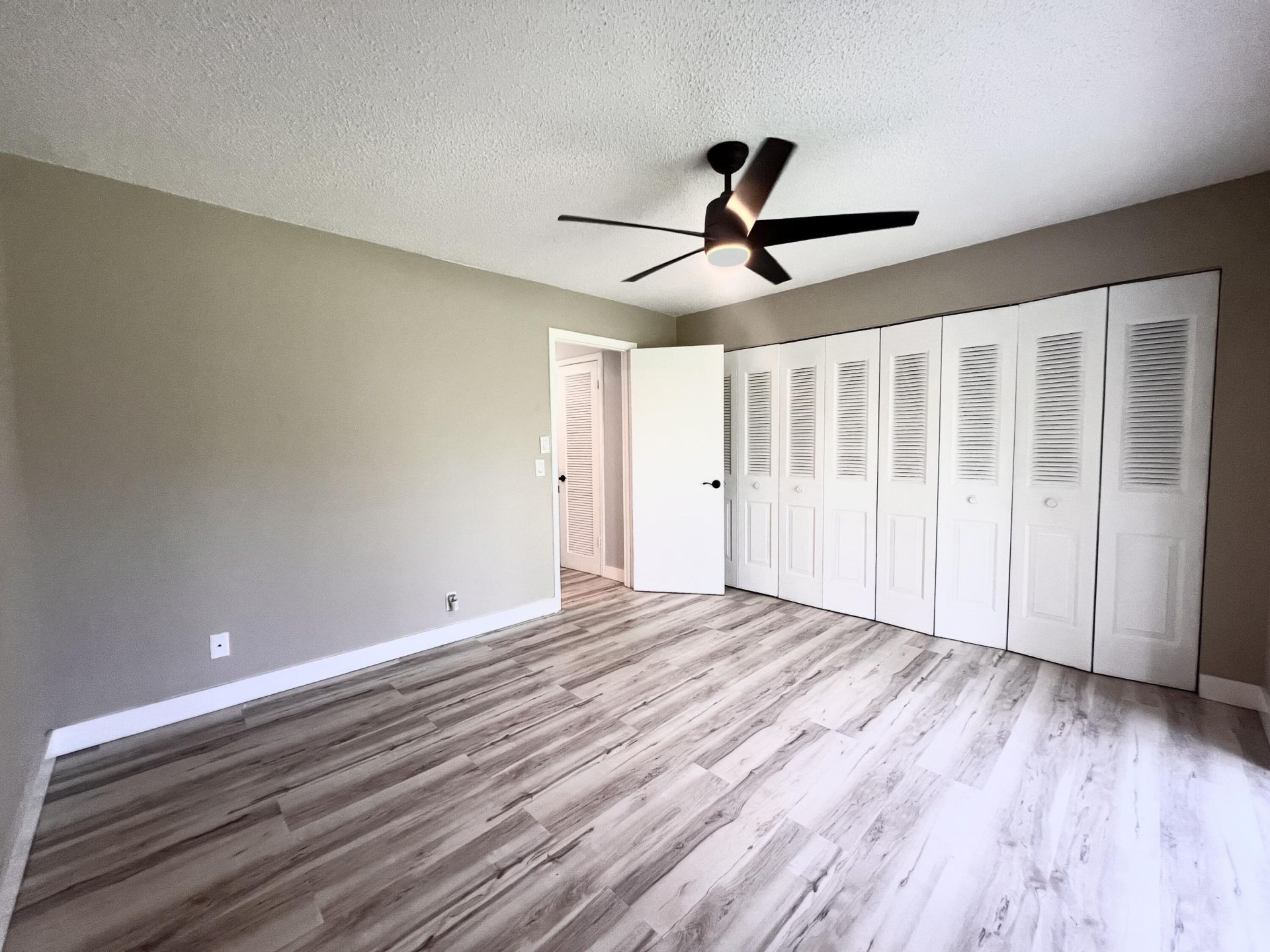 176 Sussex I, West Palm Beach, FL 33417 Photo