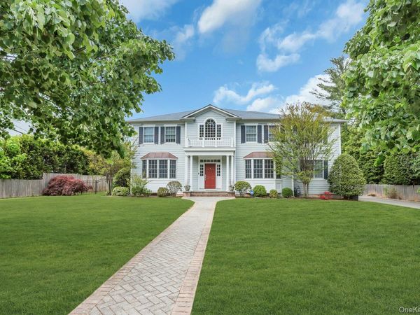 11 Plandome Drive , Manhasset, NY 11030