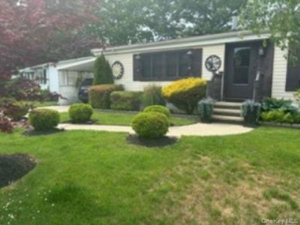 1661 Old Country, Unit 383, Riverhead, NY 11901