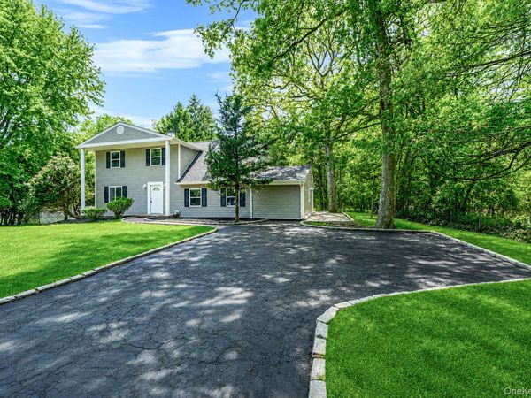 4 Evans Street , Coram, NY 11727