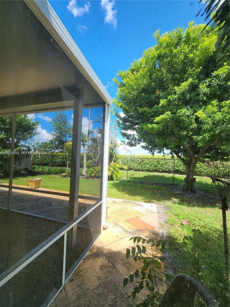 16441 NW 89th Ct, Miami Lakes, FL 33018 Photo