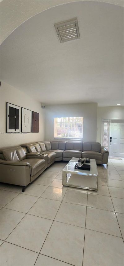 16441 NW 89th Ct, Miami Lakes, FL 33018 Photo