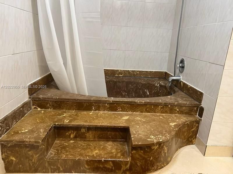2017 S Ocean Dr , Unit 808, Hallandale Beach, FL 33009 Photo