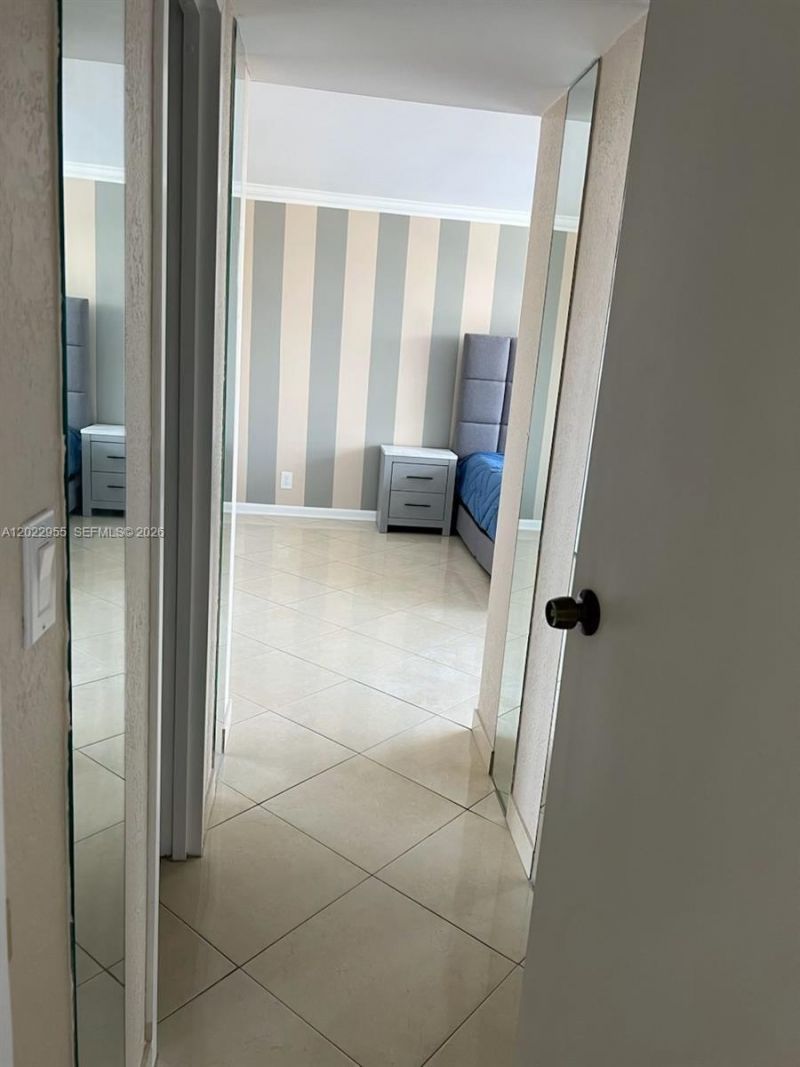 2017 S Ocean Dr , Unit 808, Hallandale Beach, FL 33009 Photo