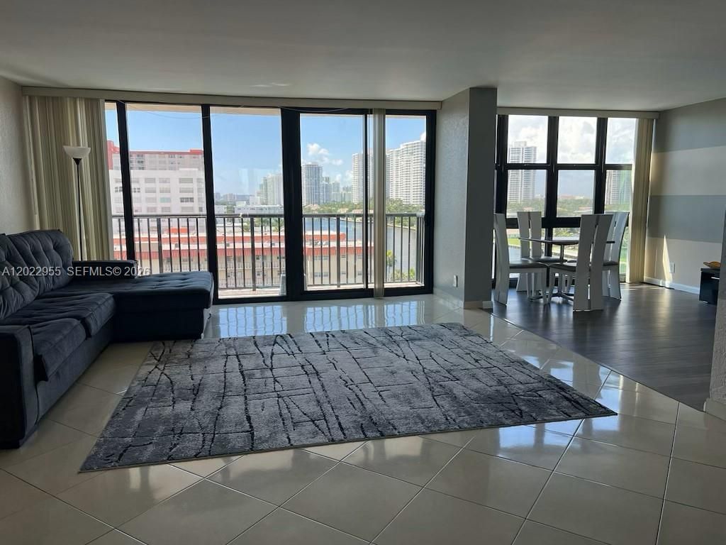 2017 S Ocean Dr , Unit 808, Hallandale Beach, FL 33009 Photo