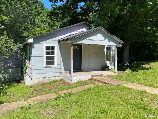 1801 Sanders Avenue , Poplar Bluff, MO 63901
