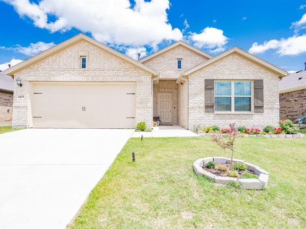 1825 Damianita Drive, Royse City, TX 75189