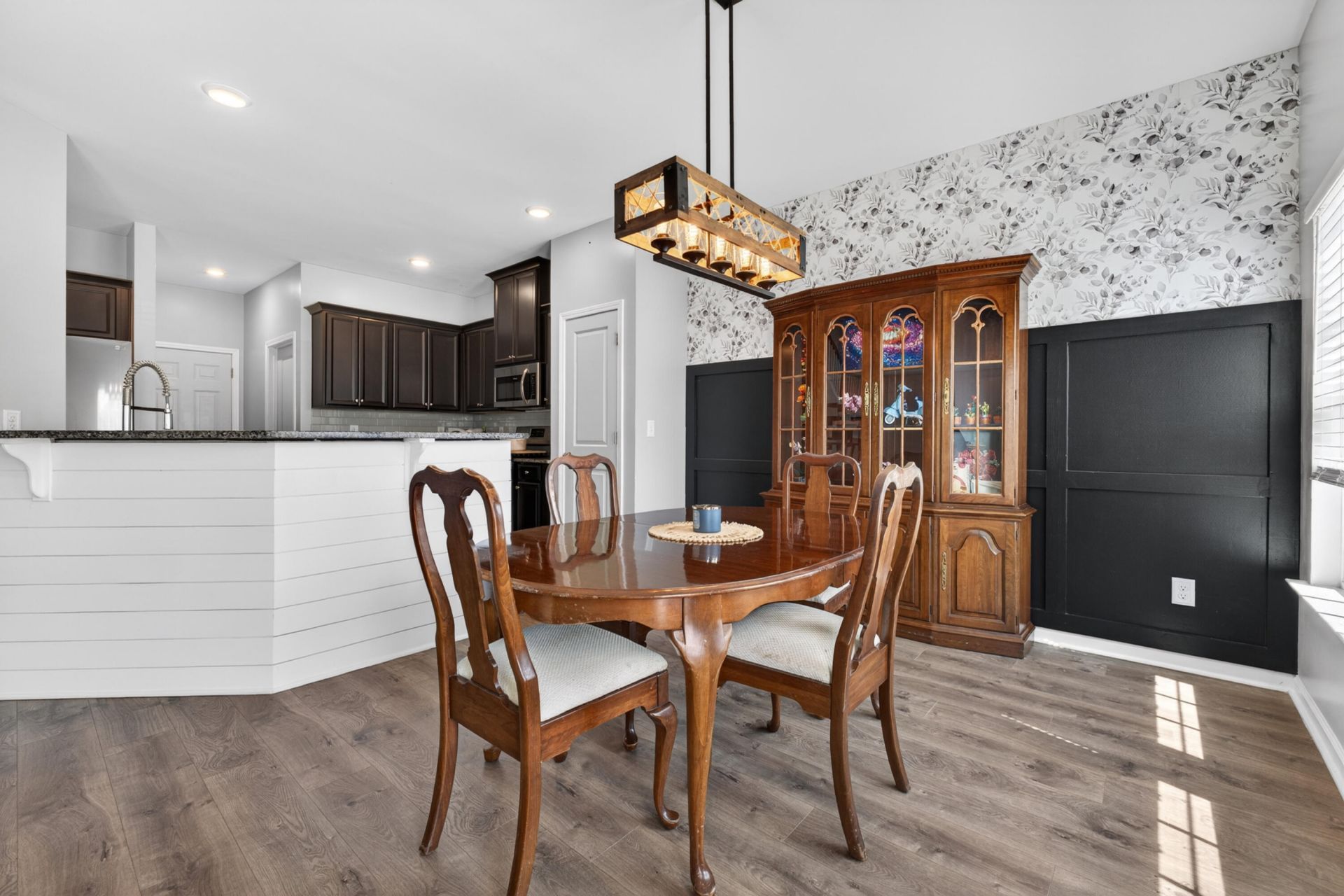 129 Hyrne Drive Photo 9