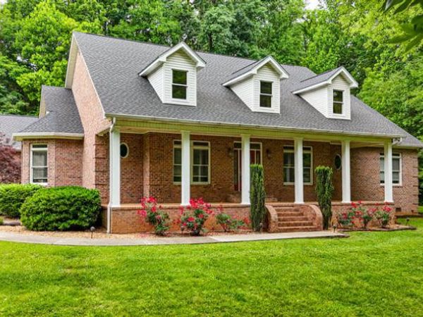 2410 Breckenridge Street, Athens, TN 37303