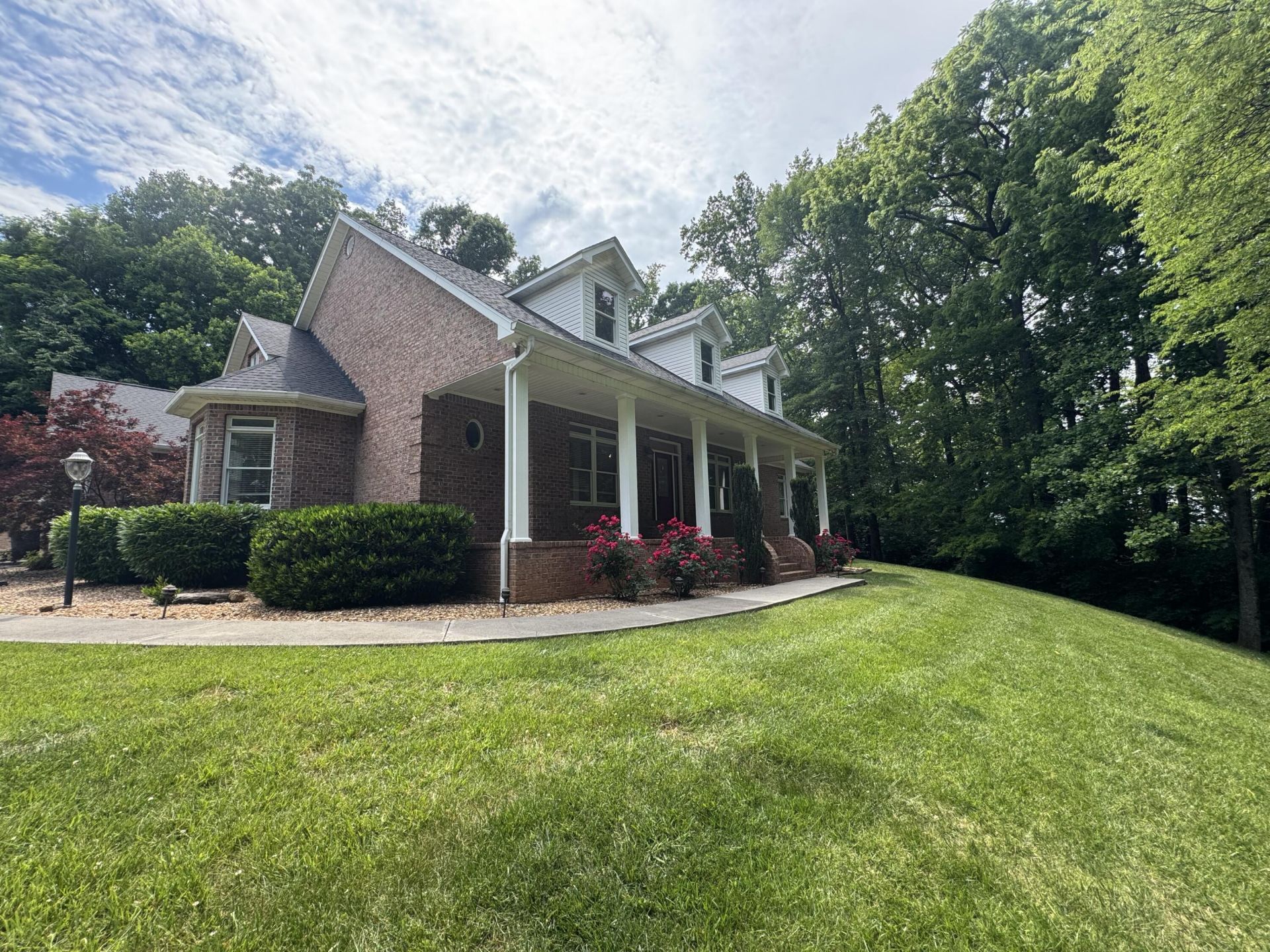 2410 Breckenridge Street, Athens, TN 37303 Main Photo