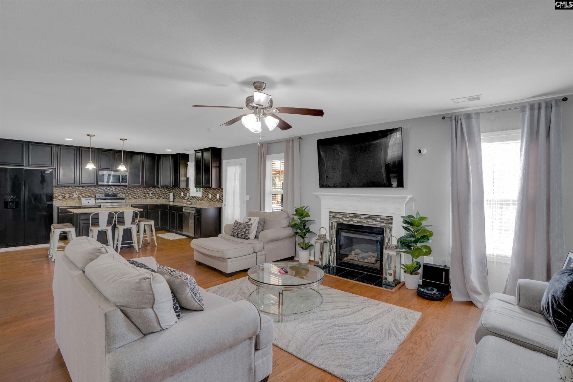 1025 Palamino Lane  Photo 9