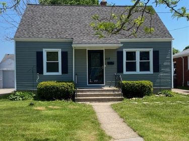237 75th Street, Niagara Falls, NY 14304