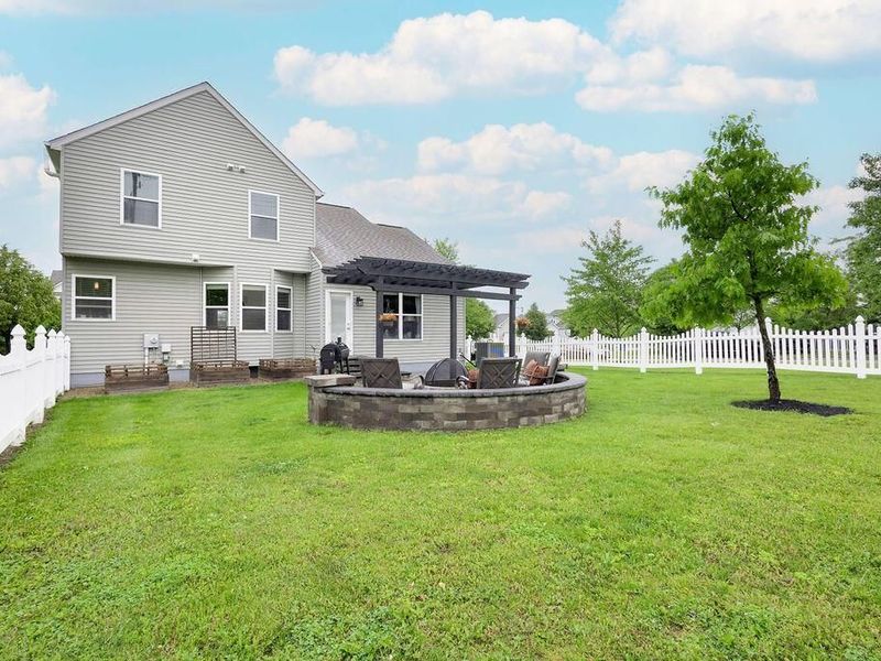 316 Timbersmith Drive, Delaware, OH 43015 Photo 2