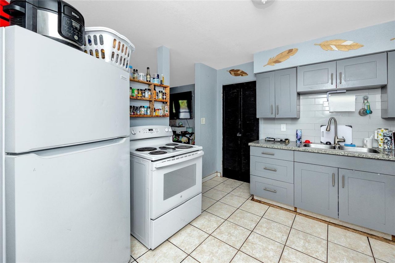 122 Wertz Drive , Largo, FL 33771 Photo
