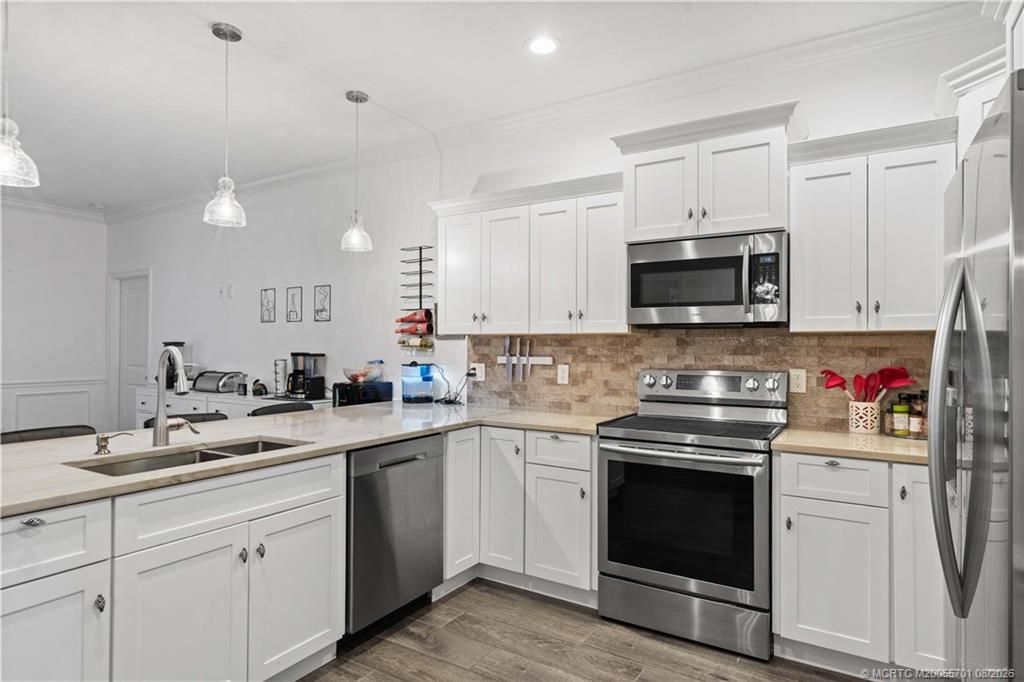 5608 SE 44th Avenue, Stuart, FL 34997 Photo