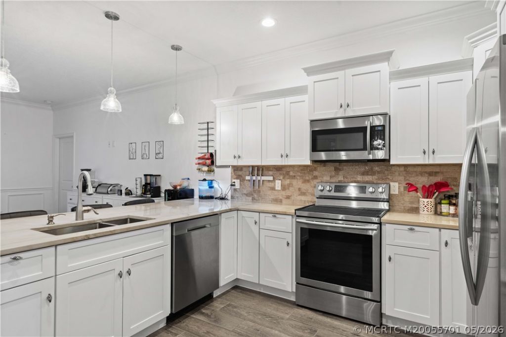 5608 SE 44th Avenue, Stuart, FL 34997 Photo