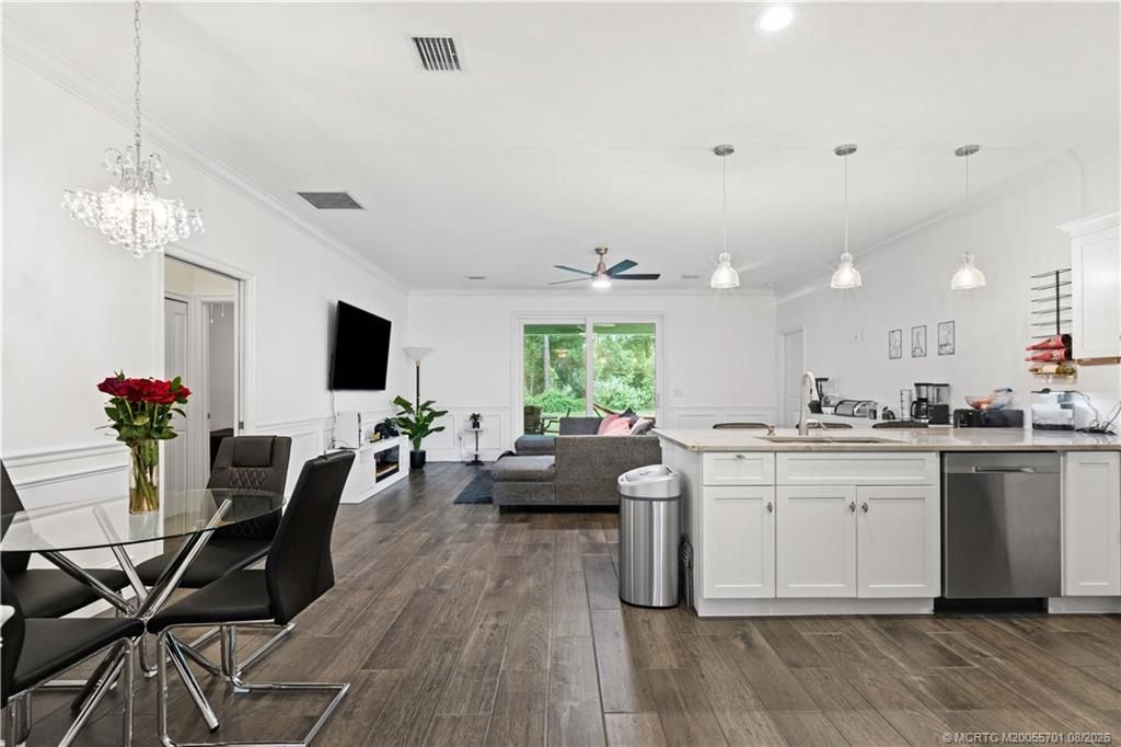 5608 SE 44th Avenue, Stuart, FL 34997 Photo