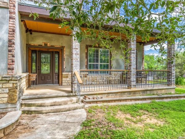 19590 Leal Rd, San Antonio, TX 78221
