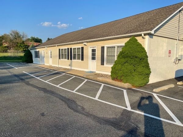 420 County Road 513, Califon, NJ 07830