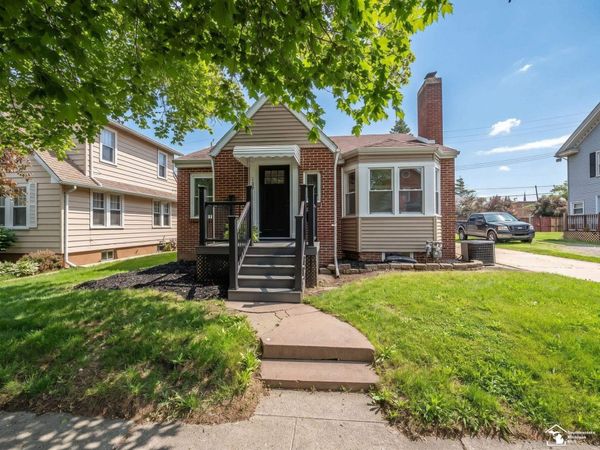 138 Tremont Street, Monroe, MI 48162