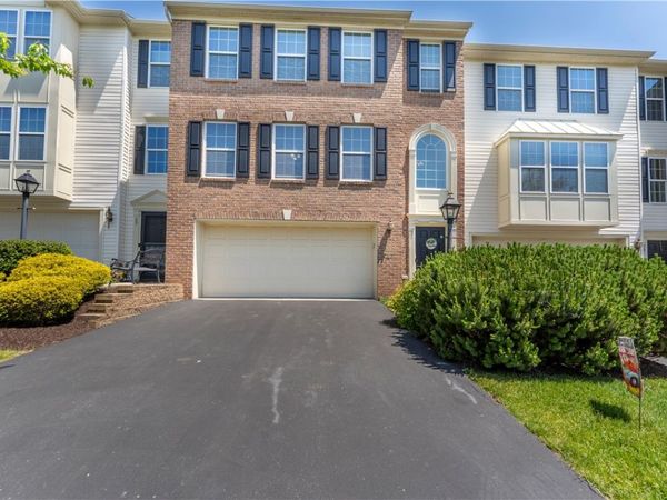 91 Kensington Dr, Pittsburgh, PA 15237