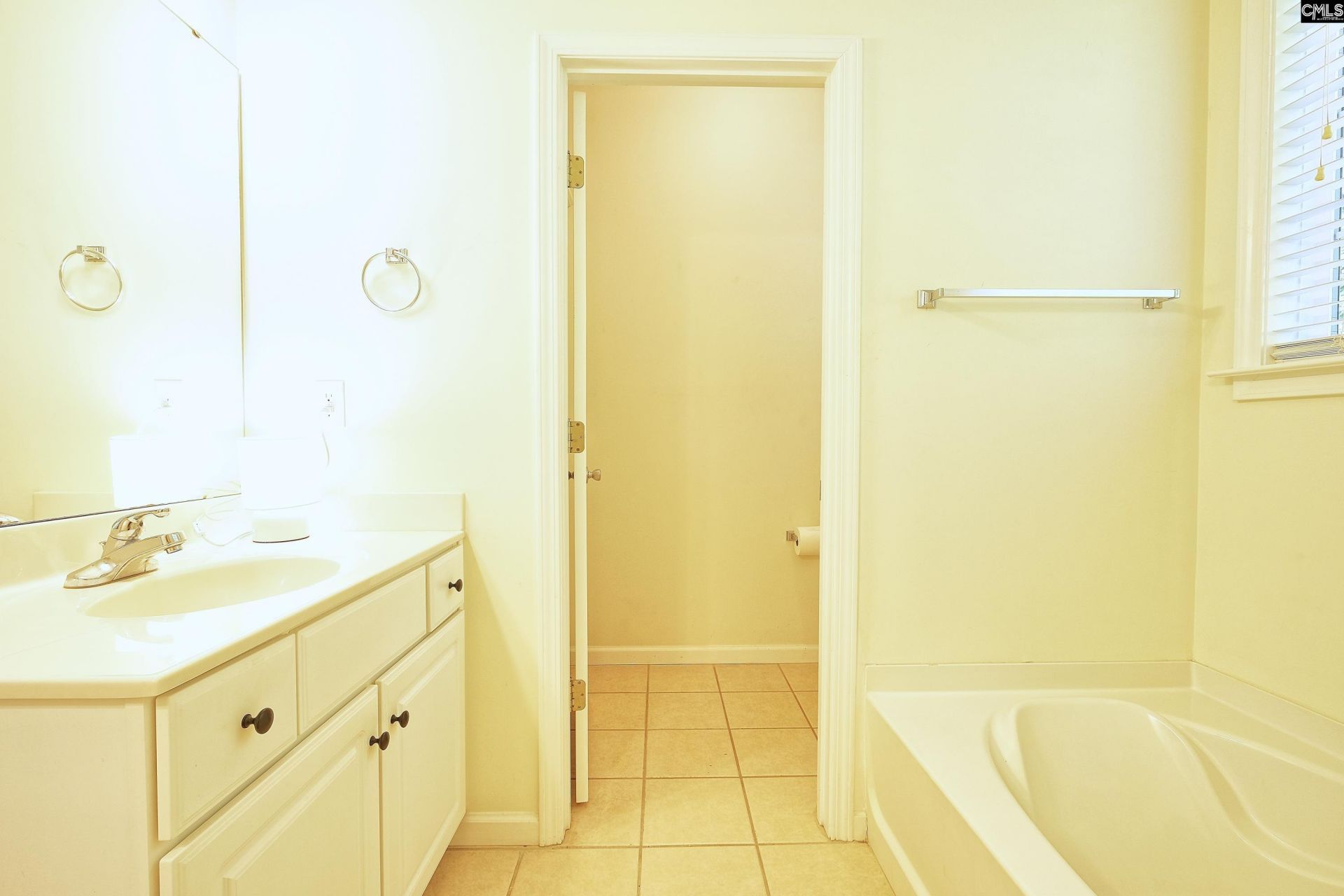 607 Harmon Street  Photo 32