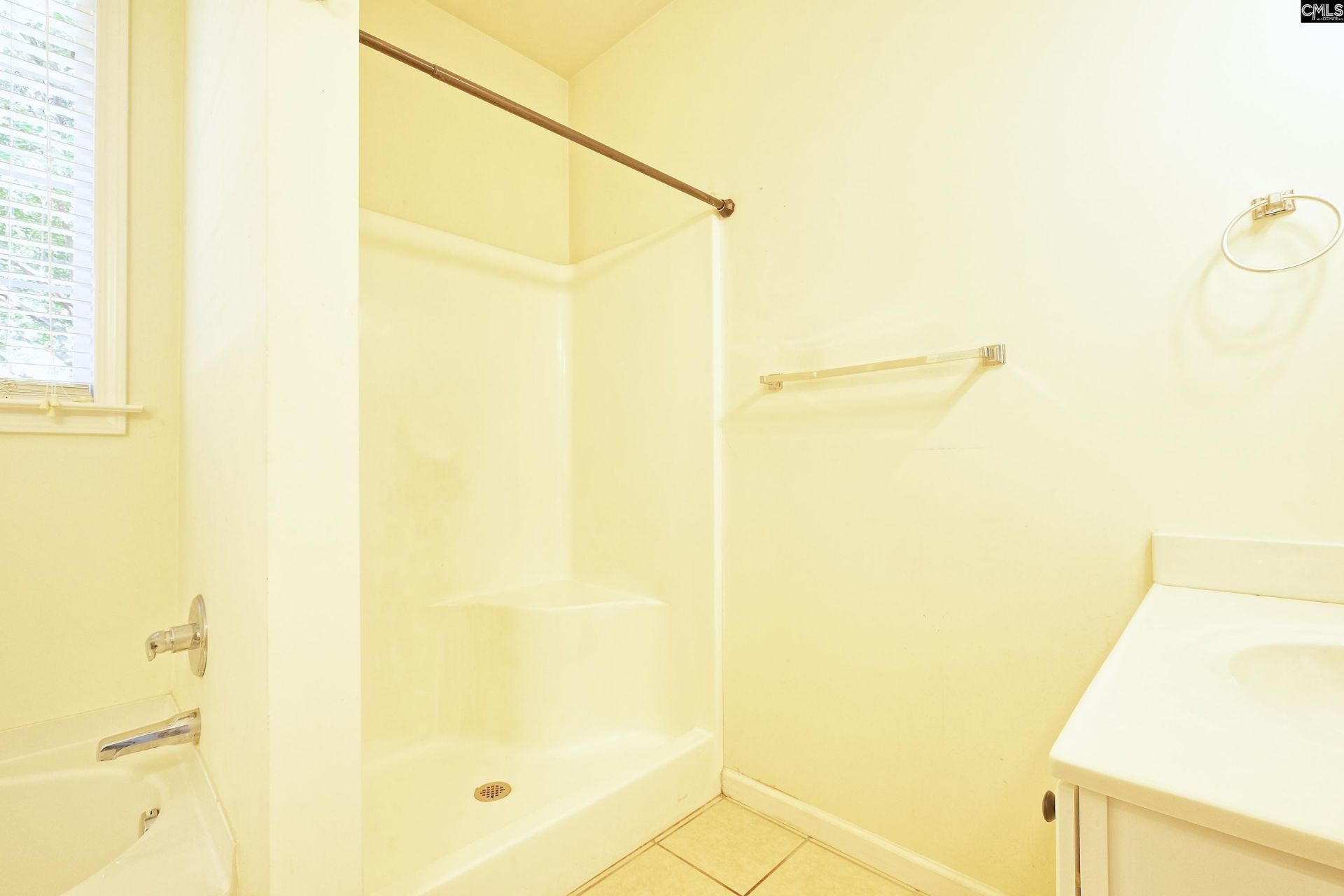 607 Harmon Street  Photo 36