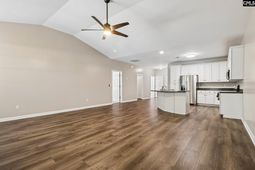 607 Harmon Street photo 4