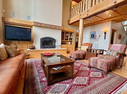 515 Eagle Crest Dr, Lake Almanor, CA 96020 Photo