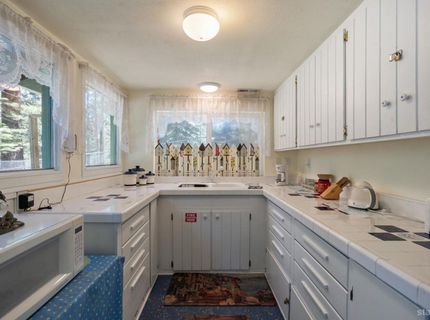1869 Elks Club Drive, South Lake Tahoe, CA 96150 Photo