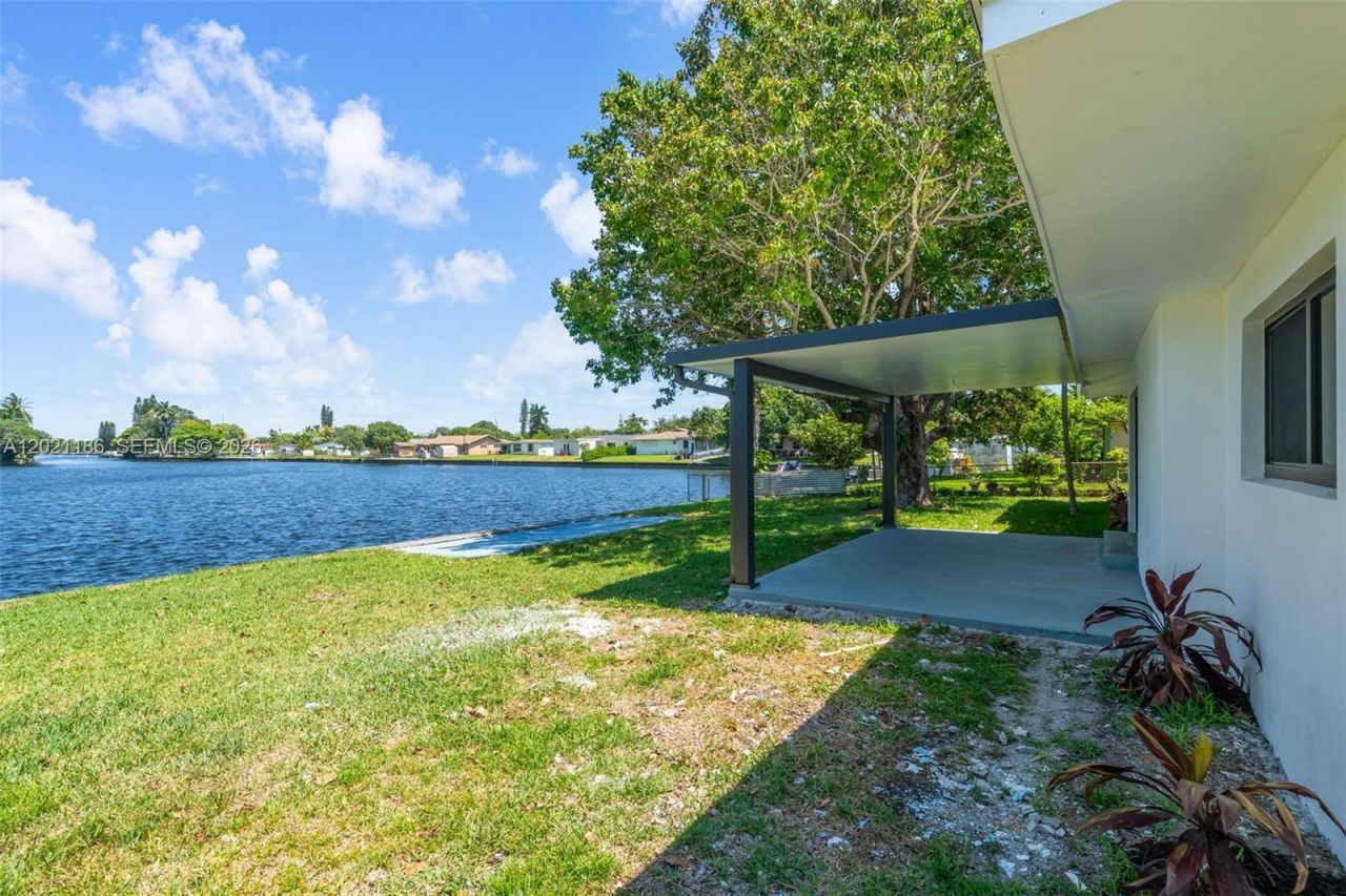 8841 NW 14th Ave , Miami, FL 33147 Photo