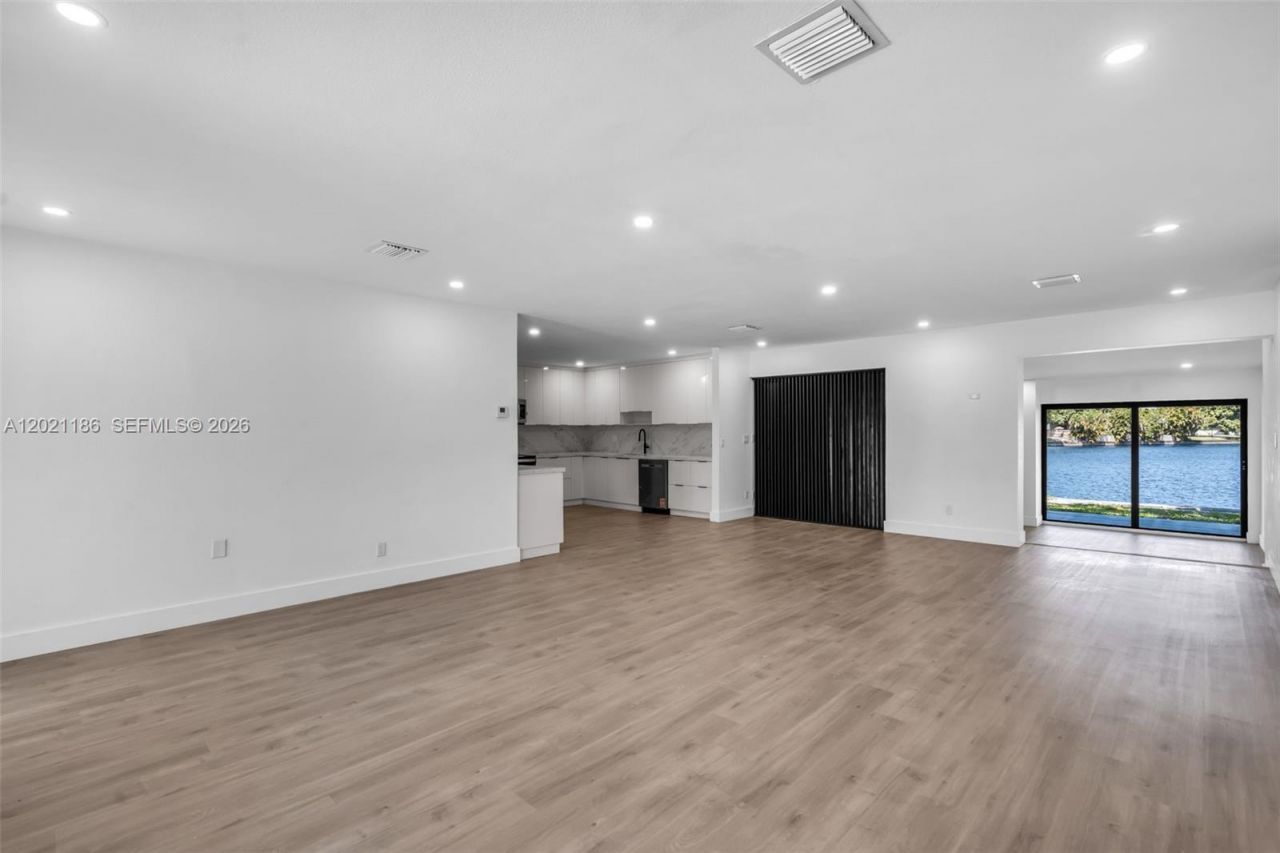 8841 NW 14th Ave , Miami, FL 33147 Photo