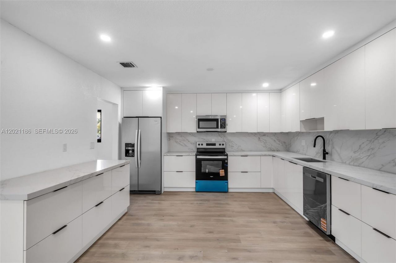 8841 NW 14th Ave , Miami, FL 33147 Photo