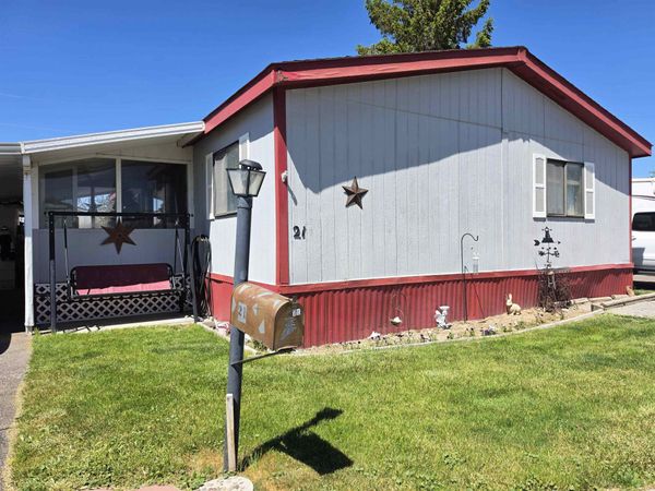 330 W Chubbuck Rd #21, Chubbuck, ID 83202