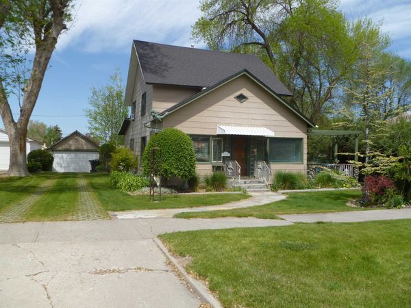 748 Falls Ave., American Falls, ID 83211