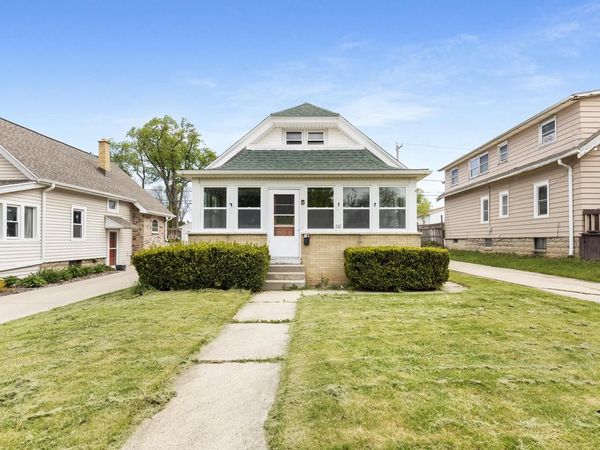 547 S Oak Park COURT, Milwaukee, WI 53214