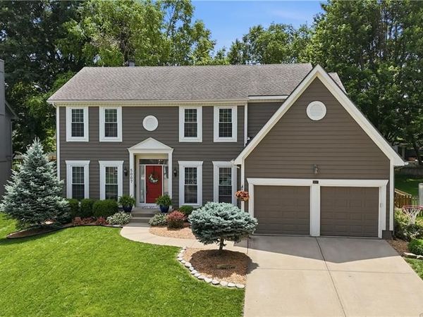 5007 W 157th Place, Overland Park, KS 66224