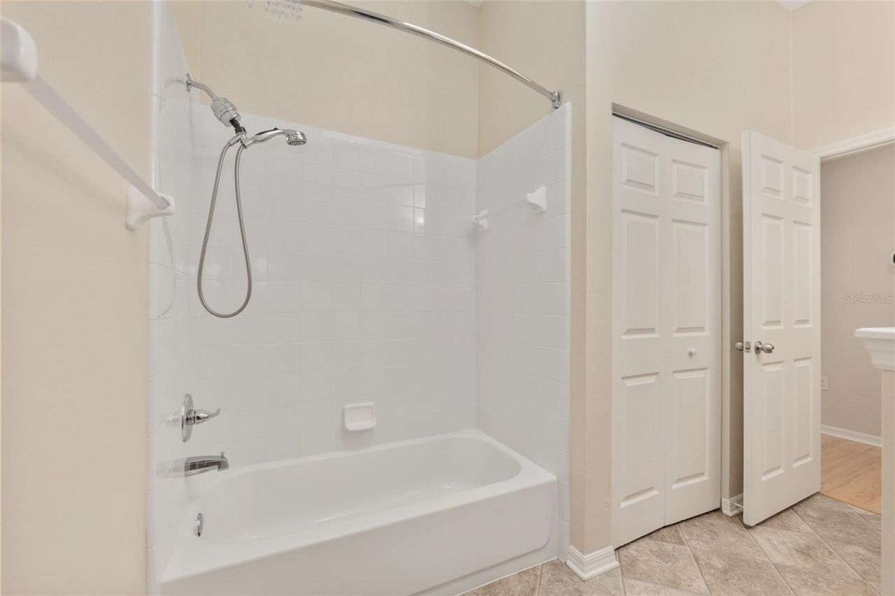 8632 SW 76th Place , Gainesville, FL 32608 Photo