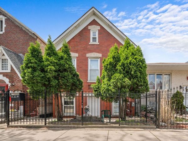 2250 S Sacramento Avenue , Chicago, IL 60623