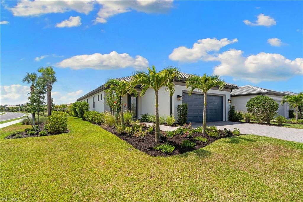 20549 Pebble Glen Dr, Estero, FL 33928 Photo