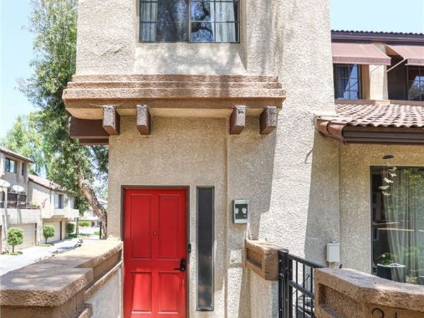 21 Wildflower, Pomona, CA 91766