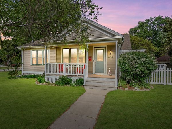 903 N Chicago Ave, South Milwaukee, WI 53172