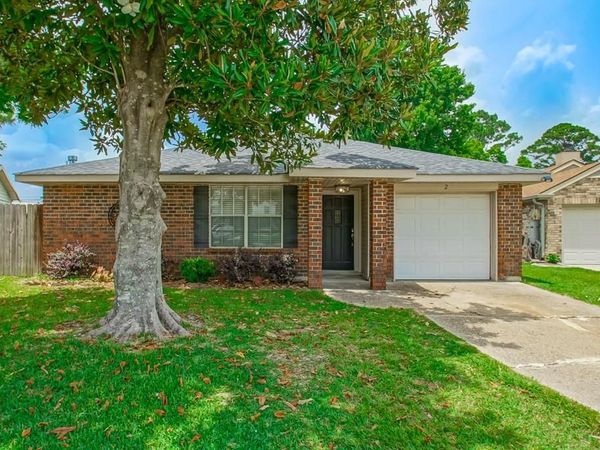 2 NIMITZ Court , Harahan, LA 70123