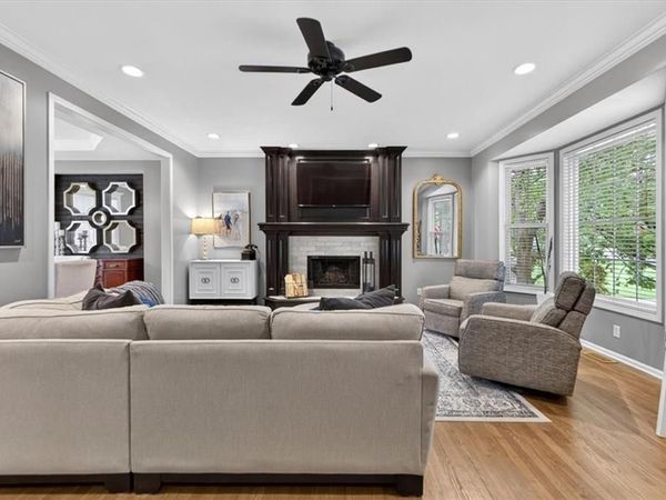 15173 W 154th Terrace, Olathe, KS 66062