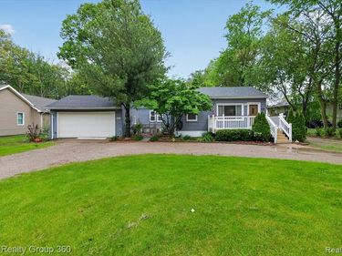 38152 Hixford Place, Westland, MI 48185