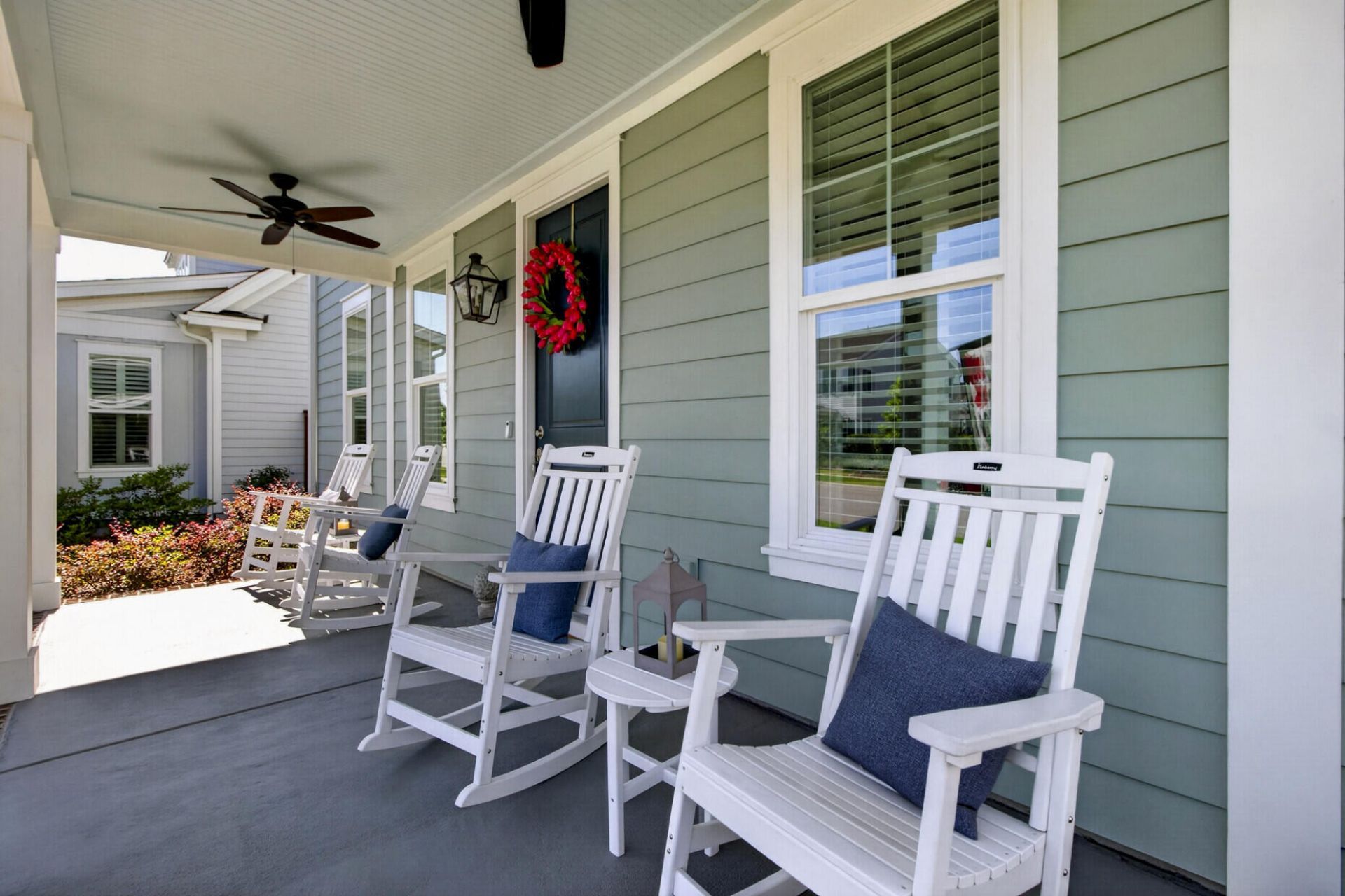 691 Blueway Avenue Photo 7