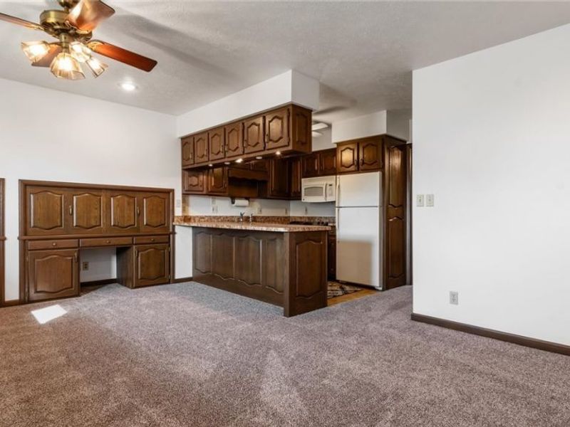 113 E 2nd Street, Hebron, OH 43025 Photo 8
